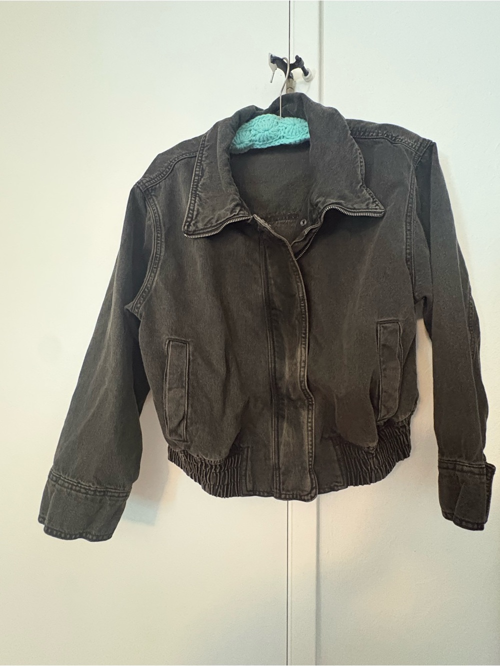 Old Navy Black Washed Cropped Denim Jacket